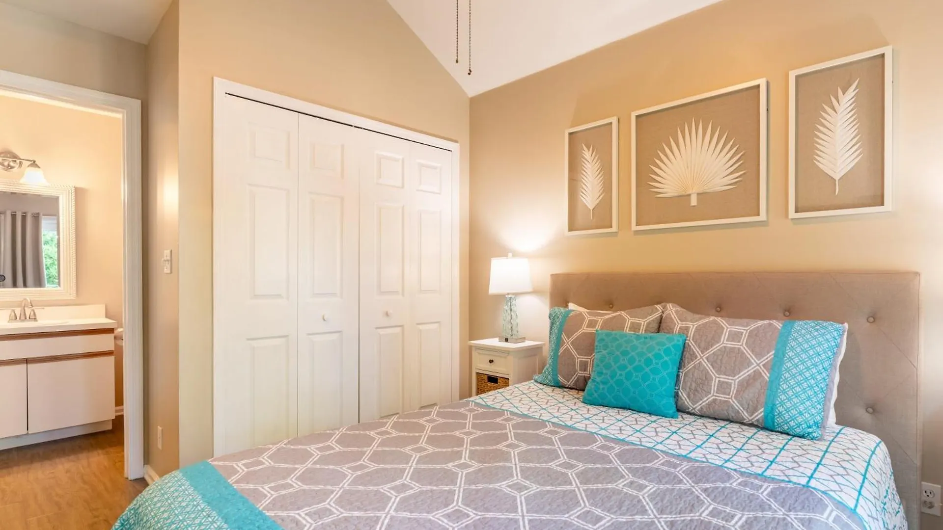 Parrot Perch By Avantstay Old Town Key West W Shared Pool Week Long Stays Only Holiday home
