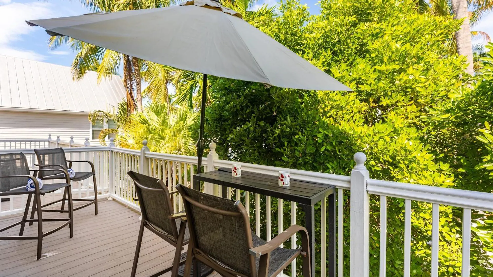 Parrot Perch By Avantstay Old Town Key West W Shared Pool Week Long Stays Only 0*,  USA